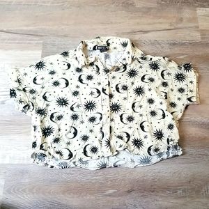 Hot Topic XS button down crop sun moon celestial short cream black rayon Shirt